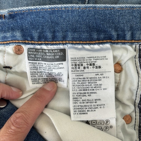 Levis 501 Jeans Men's 30/32 Premium light/Medium Wash Button Fly Classic Denim - Picture 11 of 13